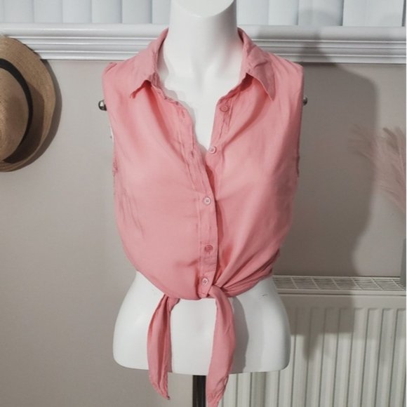 American Dream Sleeveless Lace Tie Waist Blouse- Small - Picture 5 of 11